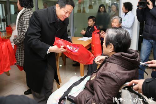 农民不用担心养老问题了, 未来养老保险两点新变化了!