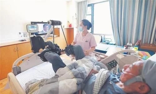 “医”床难求之下，养老刚需短板怎么补？